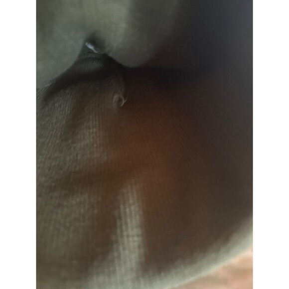 Carhartt Olive Green Acrylic Knit Beanie Hat Made In USA Unisex Warm Winter Acce - Picture 2 of 3